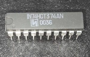 74HCT374 - DIP